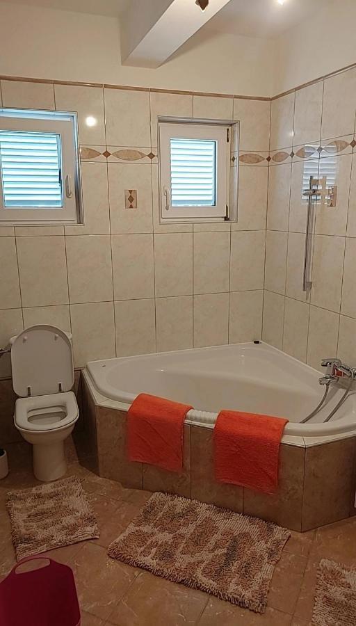 Apartmani Katarina Mundanije Eksteriør billede